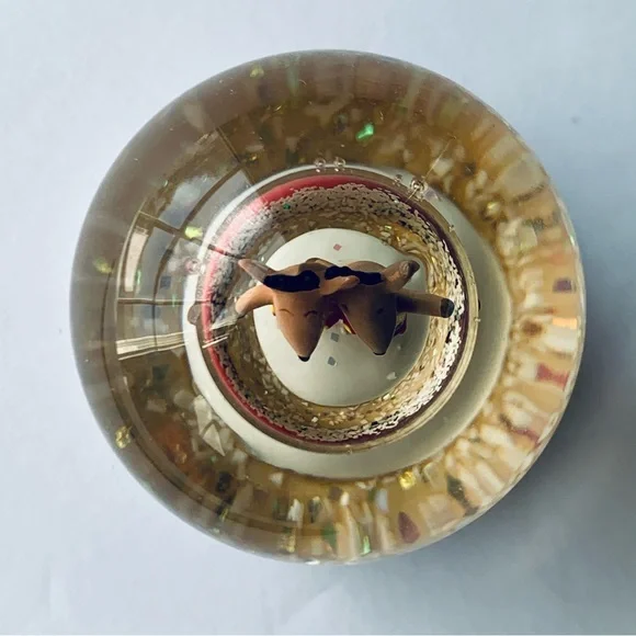 Hallmark Mini "Deer Friends" Snow Globe - Picture 3 of 6